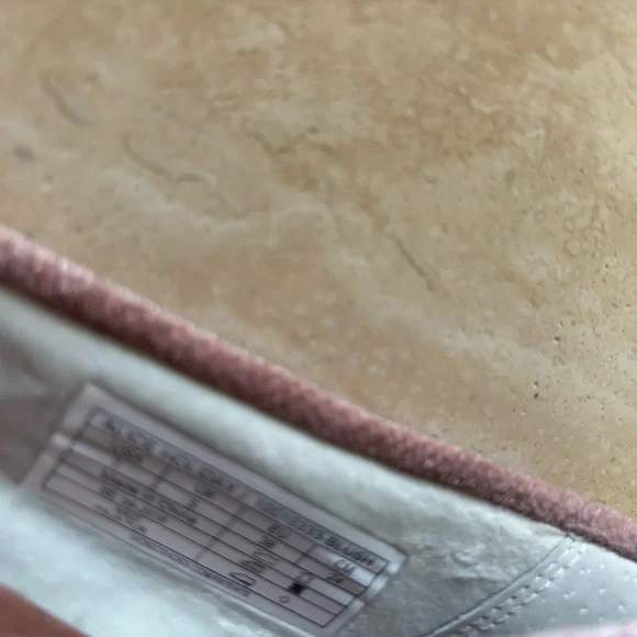 Vionic size 7 - Picture 4 of 5